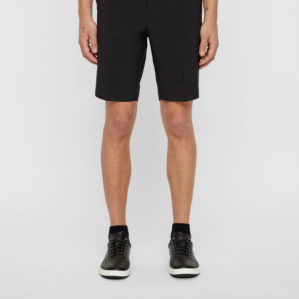 GreenRabbit Golf, J. Lindeberg, M Eloy Tapered Micro Stretch Black, Shorts - GreenRabbit Golf GOLFFASHION & LIFESTYLE