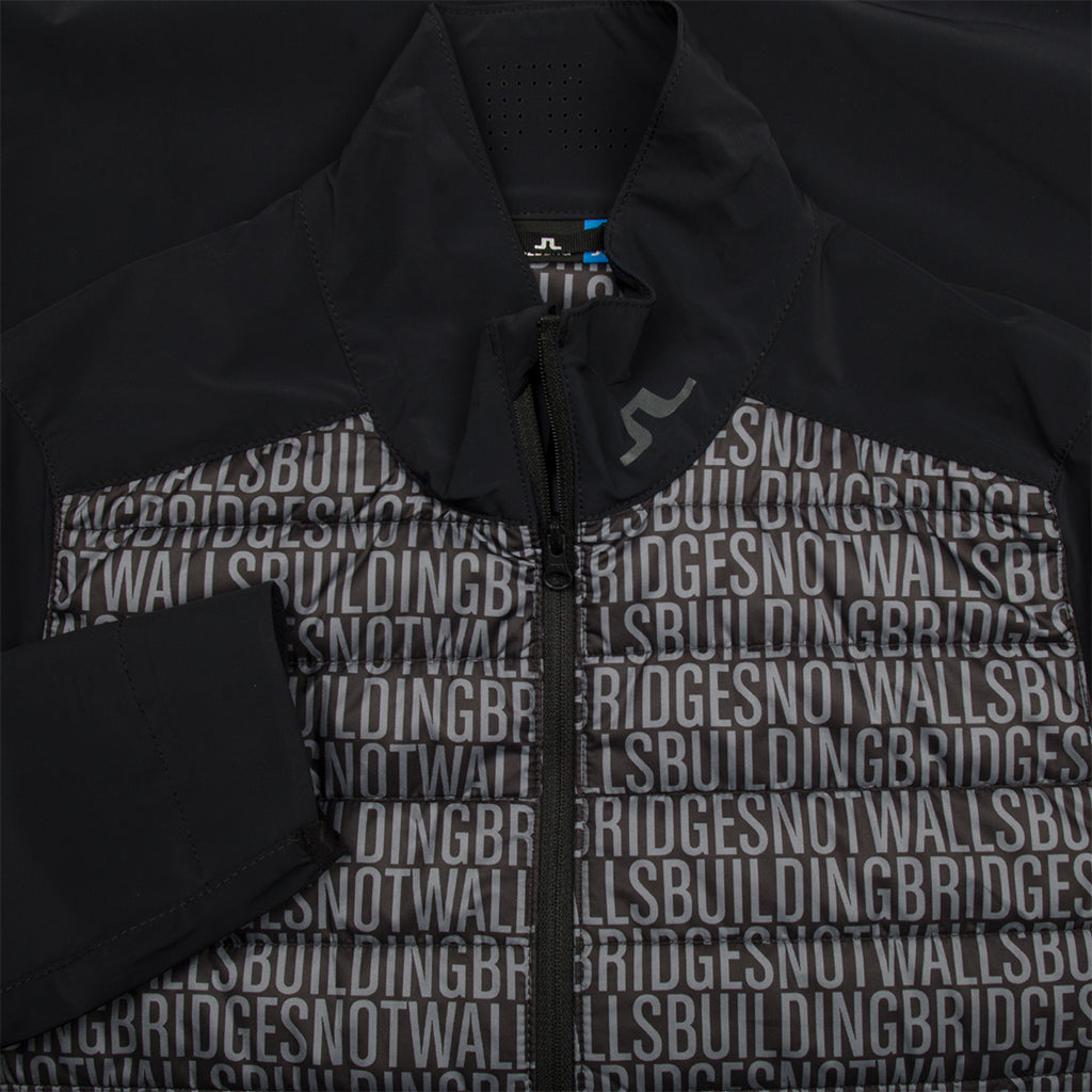 GreenRabbit Golf, J. Lindeberg, Hybrid Jacket Lux Softshell Building Bridges Print, Jacket - GreenRabbit Golf GOLFFASHION & LIFESTYLE